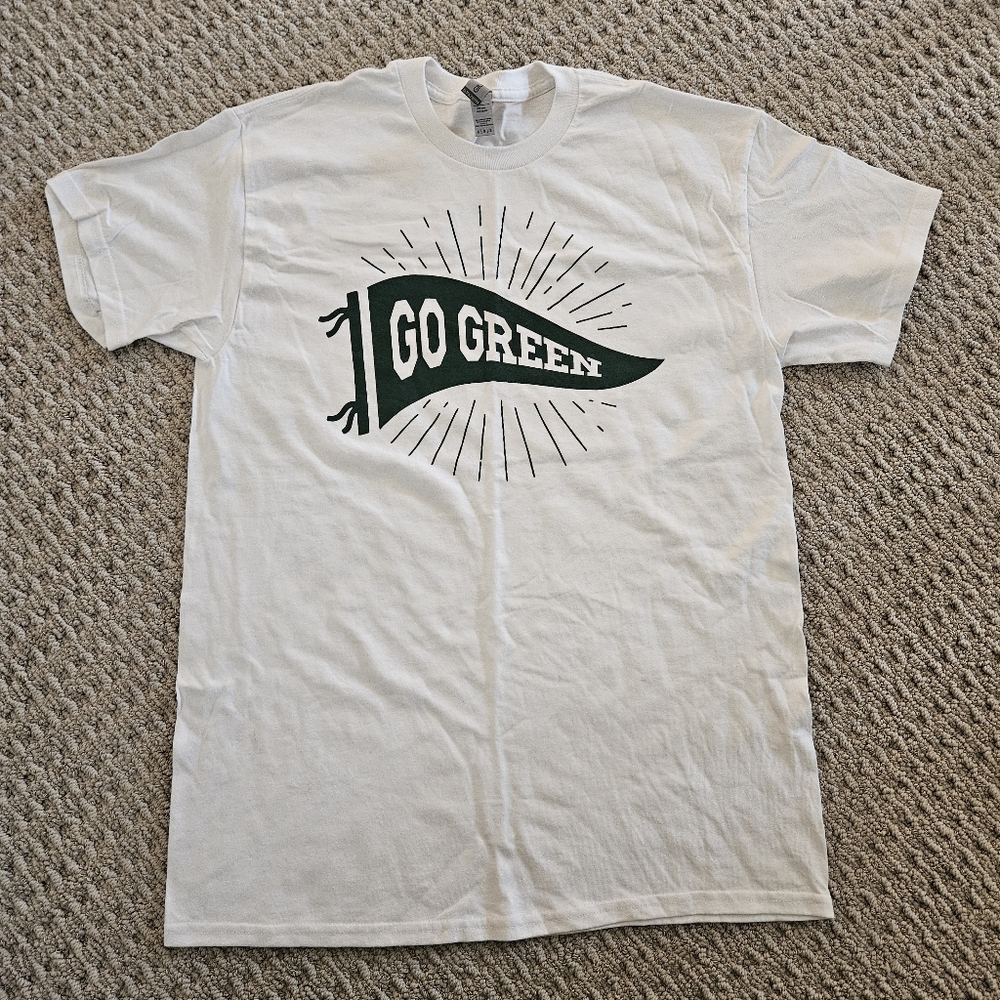 Gildan White Go Green Graphic Short Sleeve Tee Shirt